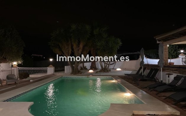 Resale - Country house - Inland  - Alhaurín el Grande Centro