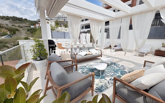 Resale - Apartment - Benahavís - La Quinta