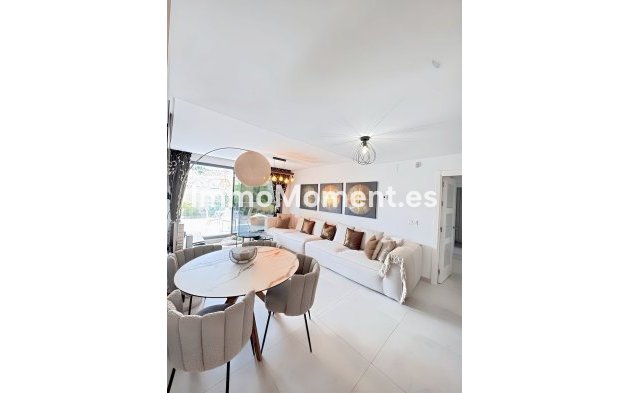 Resale - Apartment - Benahavís - La Quinta