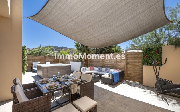 Resale - Detached villa - Estepona - Estepona Centro