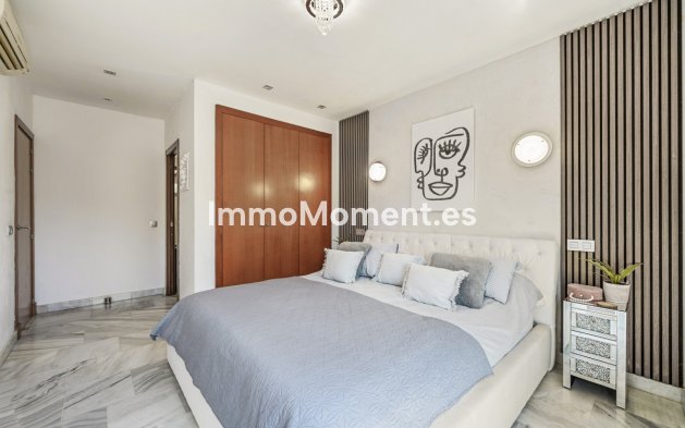 Resale - Detached villa - Estepona - Estepona Centro