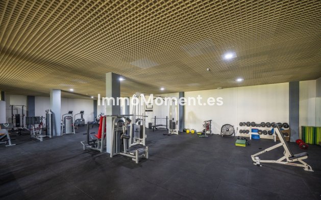 Resale - Detached villa - Estepona - Estepona Centro