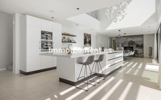 Resale - Detached villa - Benahavís - Benahavís Centro