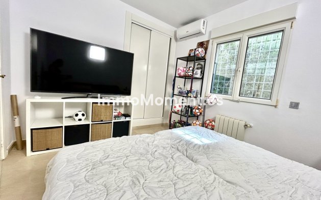 Bestaande woning - Vrijstaande villa - Orihuela - Villamartín