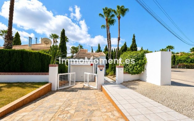 Bestaande woning - Vrijstaande villa - Orihuela - Villamartín
