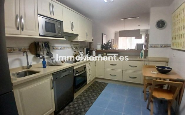 Wiederverkauf - Wohnung - Estepona  - Estepona Centro
