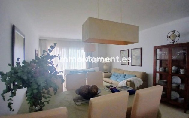 Wiederverkauf - Wohnung - Estepona  - Estepona Centro