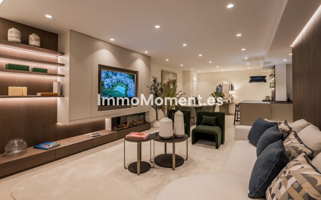 Resale - Apartment - Estepona - Estepona Centro