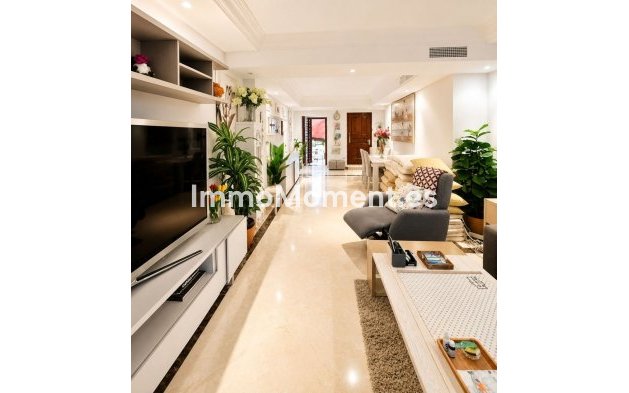 Wiederverkauf - Wohnung - Estepona  - Estepona Centro