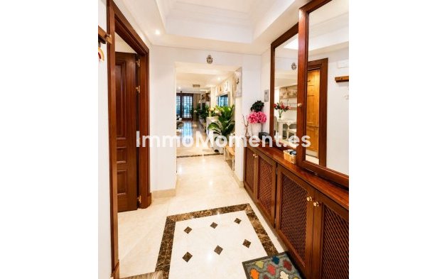 Wiederverkauf - Wohnung - Estepona  - Estepona Centro