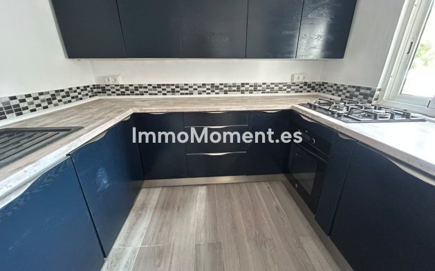 Bestaande woning - Vrijstaande villa - Estepona  - Estepona Centro