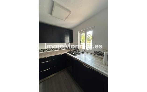 Bestaande woning - Vrijstaande villa - Estepona  - Estepona Centro
