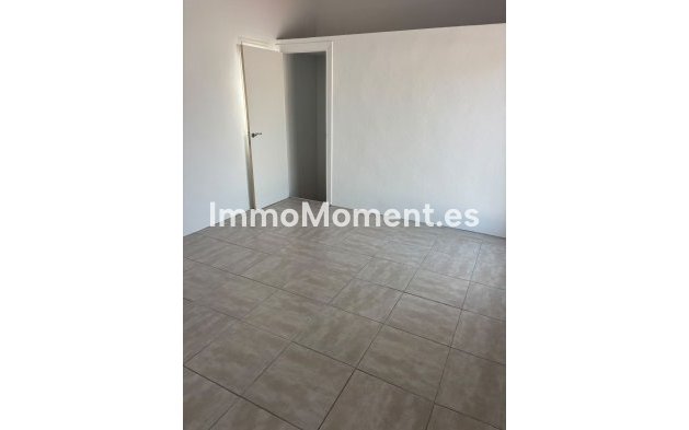 Bestaande woning - Vrijstaande villa - Estepona  - Estepona Centro