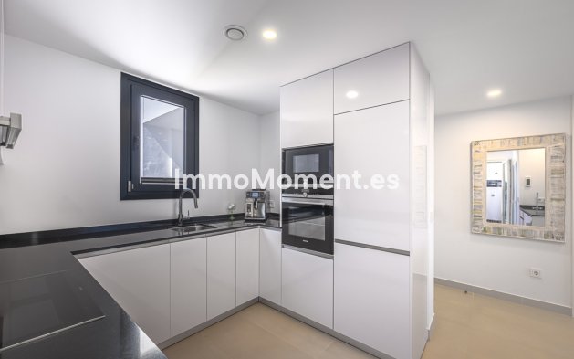 Wiederverkauf - Wohnung - Estepona  - Estepona Centro