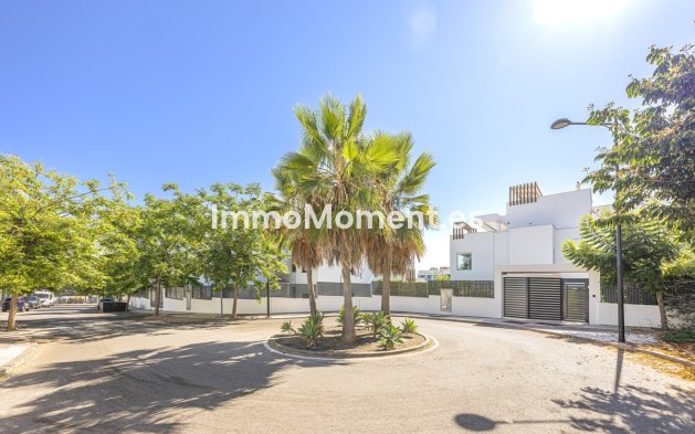 Wiederverkauf - Wohnung - Estepona  - Estepona Centro