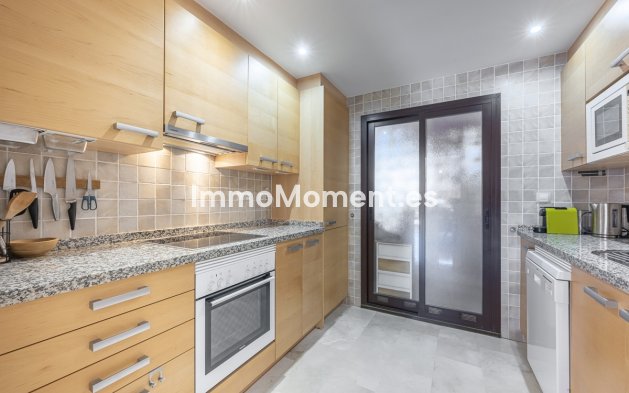 Revente - Appartement - Estepona  - Estepona Centro