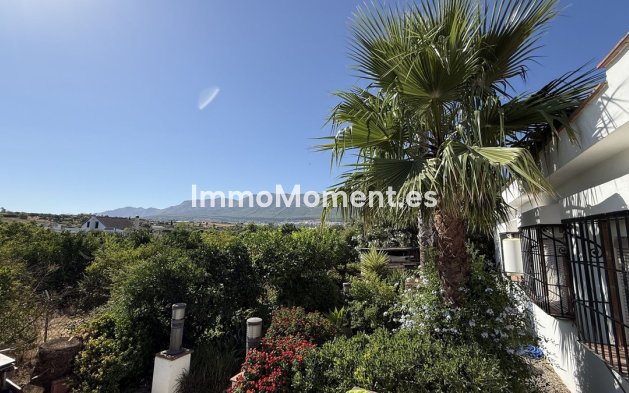 Resale - Country house - Inland  - Alhaurín el Grande Centro