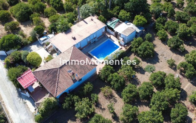 Resale - Country house - Inland  - Alhaurín el Grande Centro