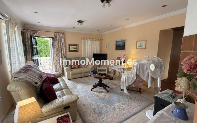 Resale - Country house - Inland  - Alhaurín el Grande Centro