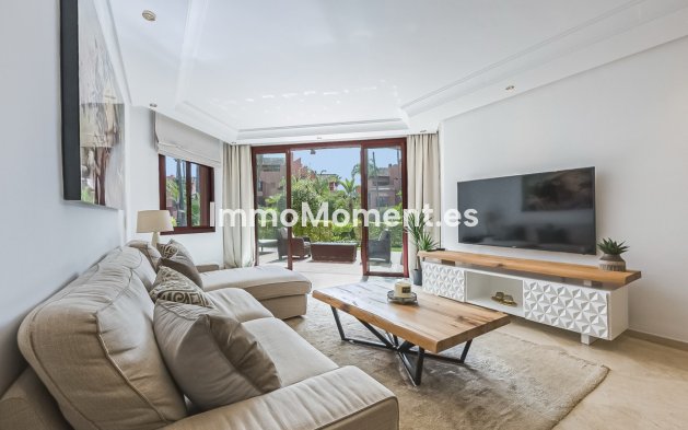 Revente - Appartement - Estepona  - Estepona Centro