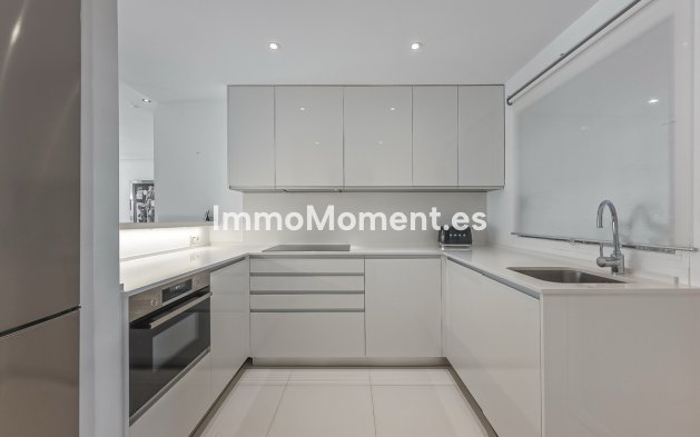 Revente - Appartement - Estepona  - Estepona Centro