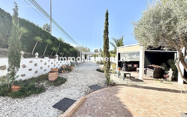 Resale - Detached villa - Orihuela - Villamartín