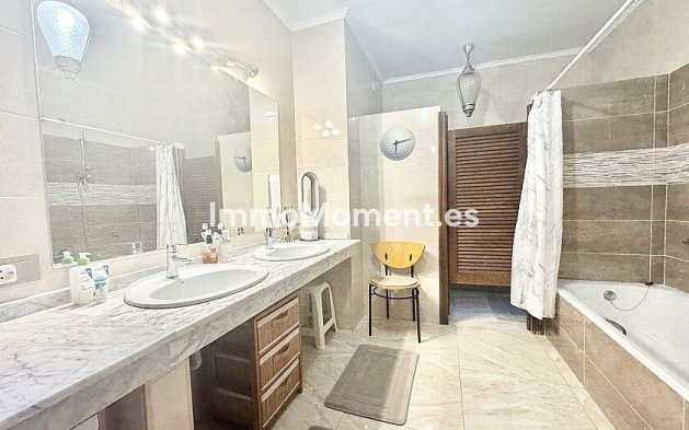 Resale - Detached villa - Orihuela - Villamartín