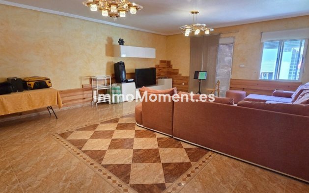 Wiederverkauf - Reihenhaus - San Isidro - San Isidro Centro