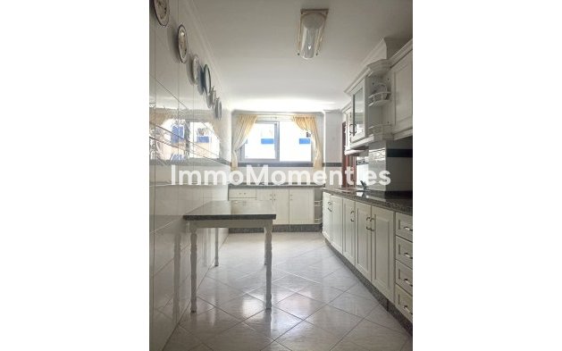 Resale - Apartment - Fuengirola - Fuengirola Centro