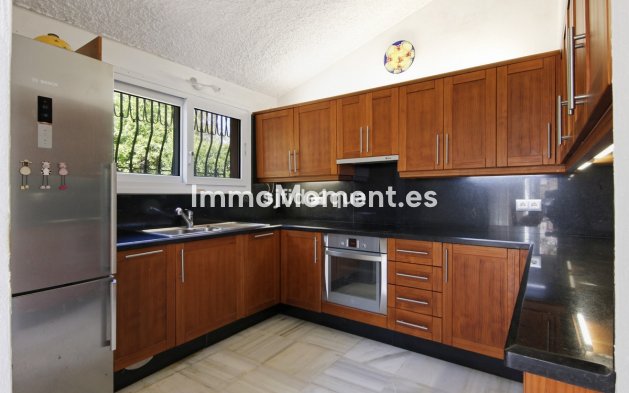 Bestaande woning - Vrijstaande villa - Estepona  - Estepona Centro