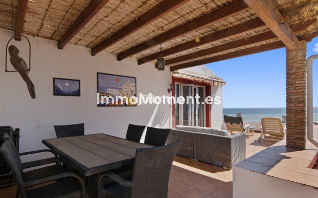 Bestaande woning - Vrijstaande villa - Estepona  - Estepona Centro