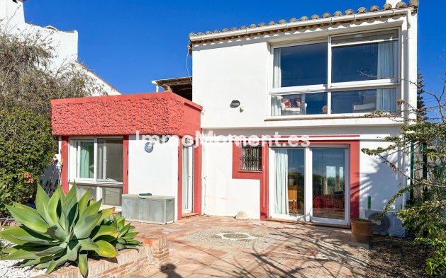 Bestaande woning - Vrijstaande villa - Estepona  - Estepona Centro