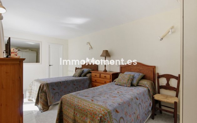 Bestaande woning - Vrijstaande villa - Estepona  - Estepona Centro