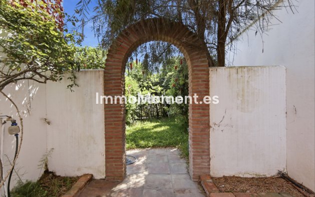 Bestaande woning - Vrijstaande villa - Estepona  - Estepona Centro