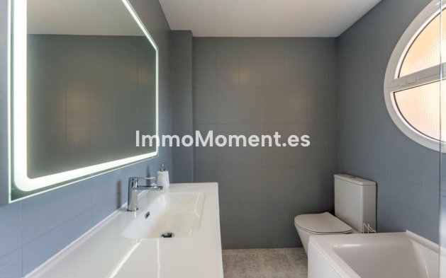 Resale - Detached villa - Marbella - Artola