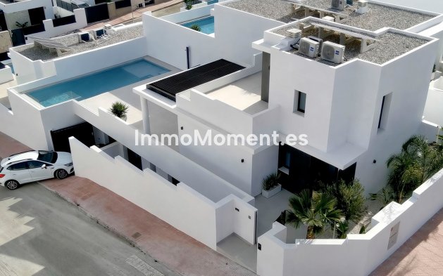 Obra nueva - Villa independiente - Ciudad Quesada