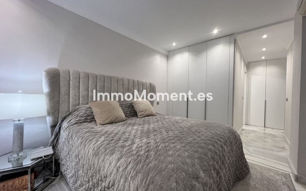 Resale - Apartment - Benahavís - Benahavís Centro