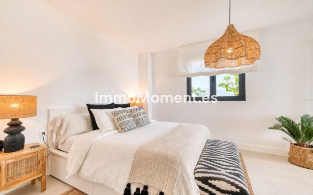 Resale - Apartment - Manilva - La Duquesa