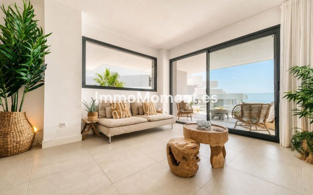 Resale - Apartment - Manilva - La Duquesa