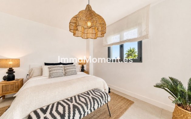 Resale - Apartment - Manilva - La Duquesa