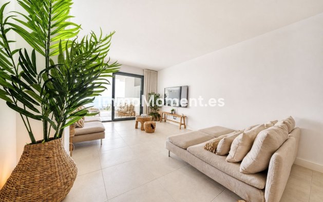 Resale - Apartment - Manilva - La Duquesa
