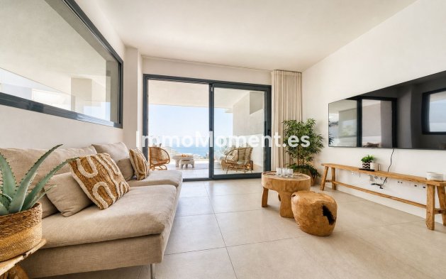 Resale - Apartment - Manilva - La Duquesa
