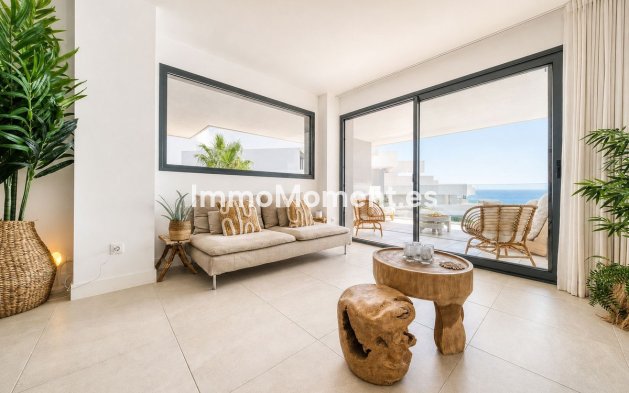 Resale - Apartment - Manilva - La Duquesa