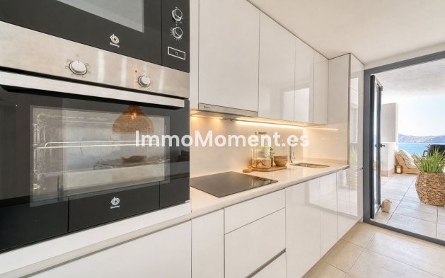 Resale - Apartment - Manilva - La Duquesa