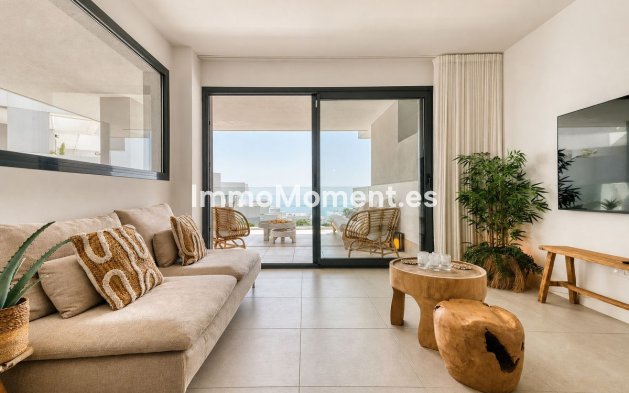 Resale - Apartment - Manilva - La Duquesa