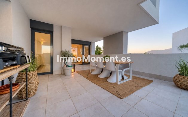 Resale - Apartment - Manilva - La Duquesa