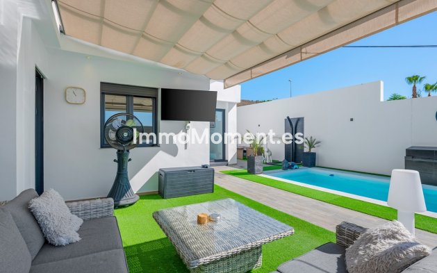 Bestaande woning - Vrijstaande villa - Fortuna - Fortuna Centro