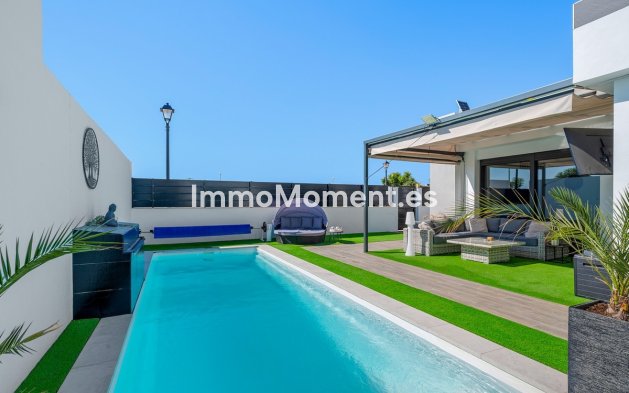 Bestaande woning - Vrijstaande villa - Fortuna - Fortuna Centro