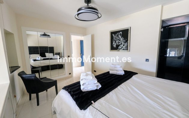 Resale - Apartment - Marbella - Puerto de Cabopino