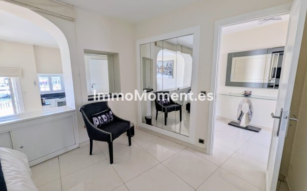 Resale - Apartment - Marbella - Puerto de Cabopino